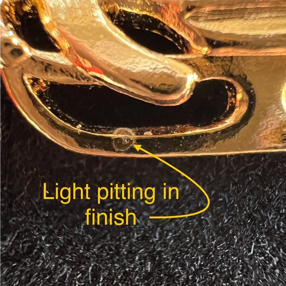 Avon Winter Sports Pin Brooch Sled Gold Design Rhinestones 1997 #0642 - Picture 6 of 6